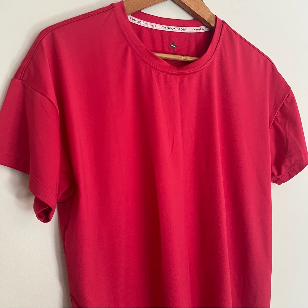 Tuckernuck Women’s Magenta Pink Short Sleeve Tee Size Small - Picture 6 of 6